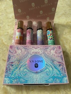 V.V. LOVE Eau De Parfum Set